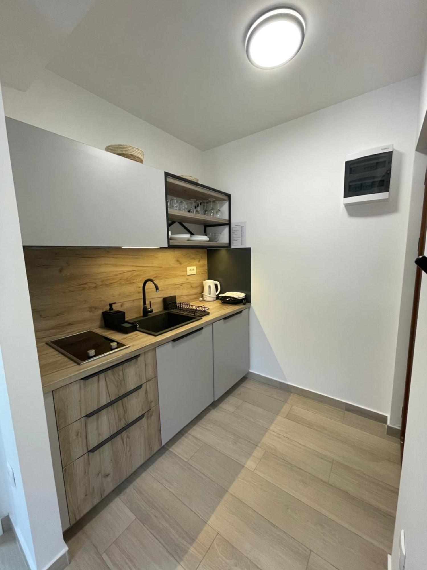 Dora Family Apartments 布德瓦 外观 照片